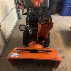 Husqvarna St230 Snowblower 