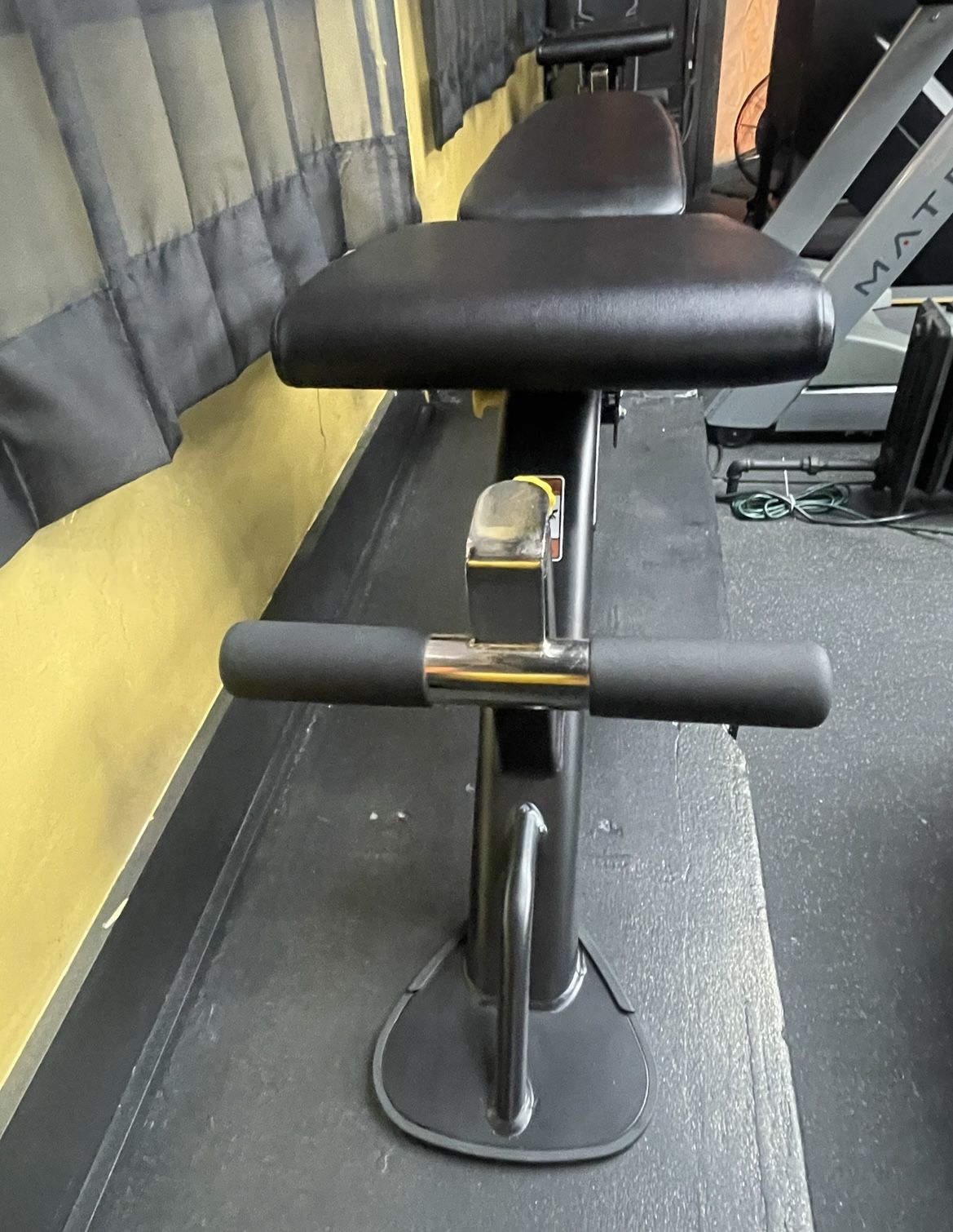 HOIST FITNESS BENCH
