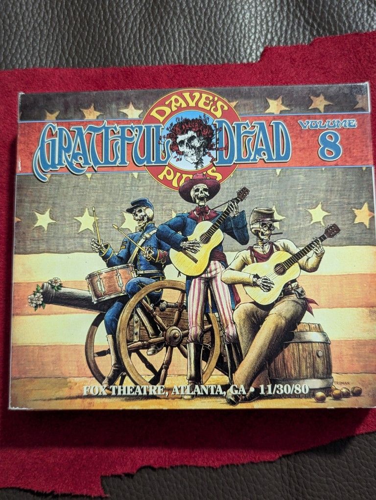 Dave's Picks Volume 8 CD Perfect Condition (Used Once To Tape It)