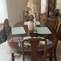 Ethan Allen Dining table and chairs