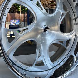 24” Forgiato Wheels 