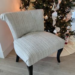 Accent Chair/ Living Room Chair
