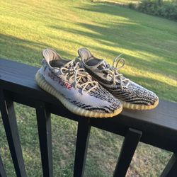 Yeezy 350 Zebra Size 10