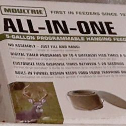 5 Gallon Programmable Managing Feeder