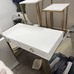 4 Piece Set White And Gold 