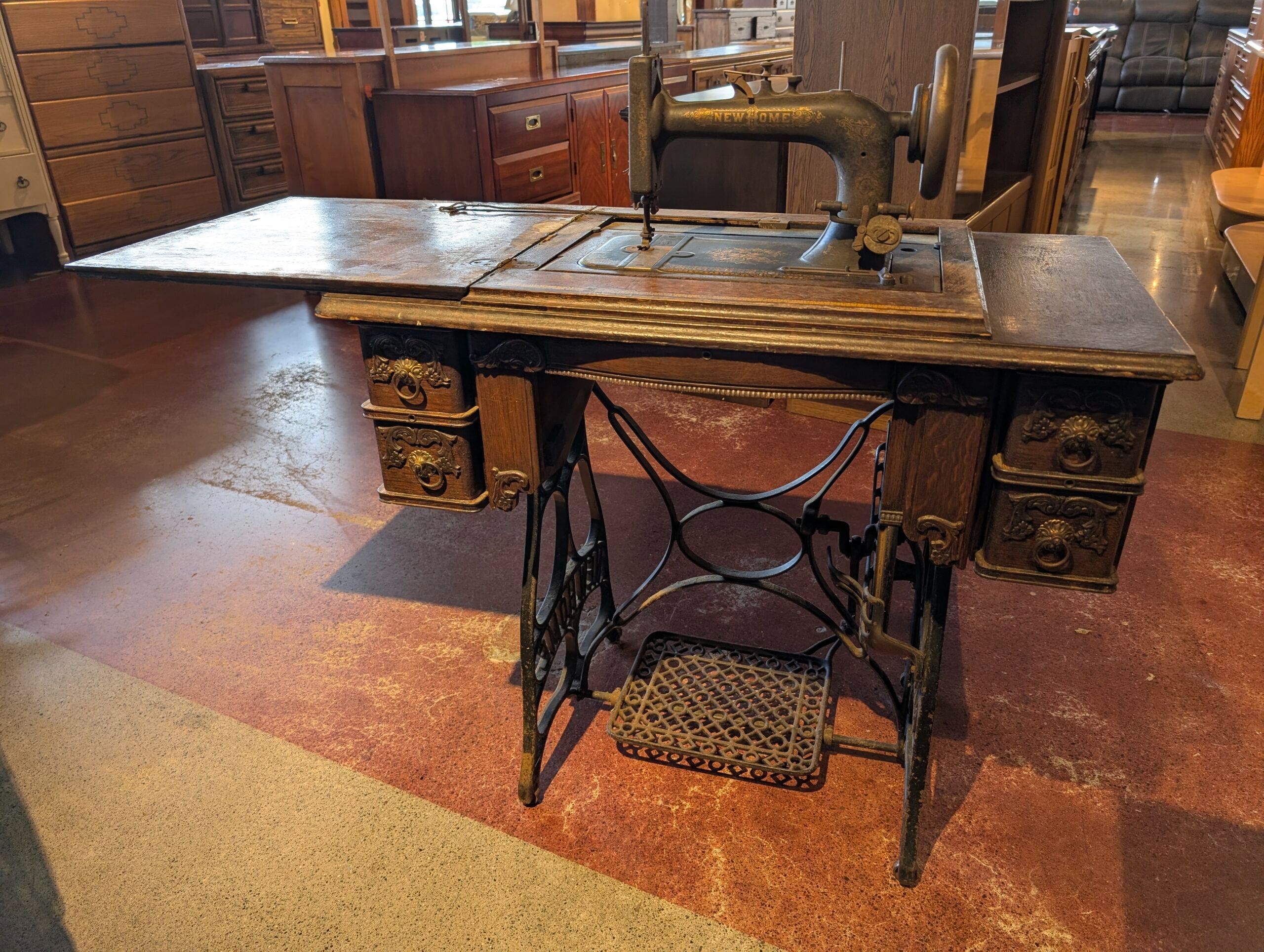 NEW HOME Antique Built-in Manual Sewing Machine Table