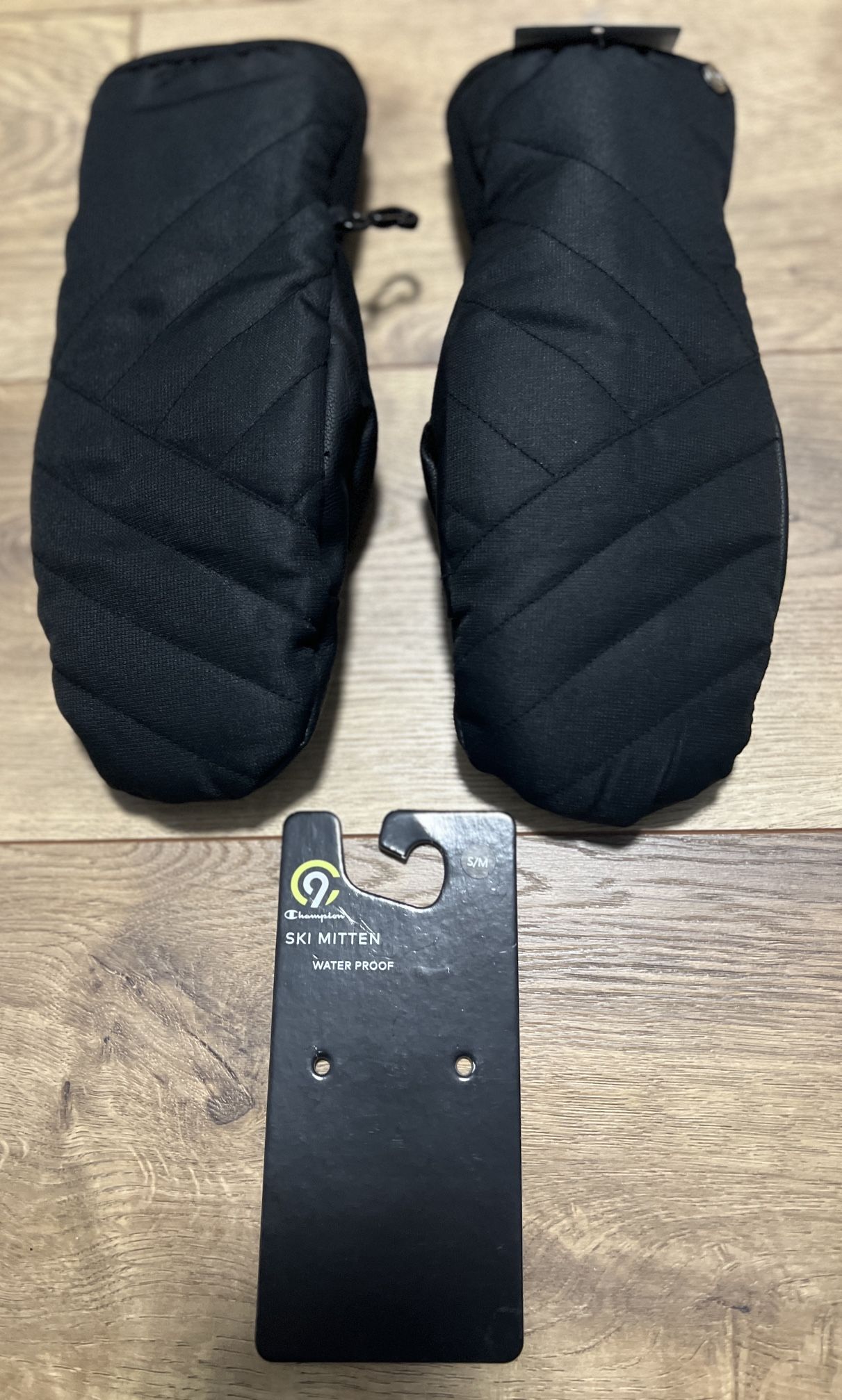 Champion Ladies Ski Gloves Size S/M $20