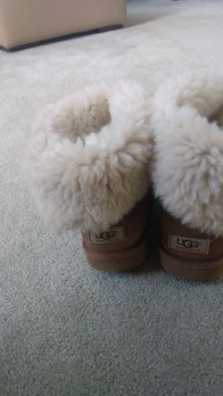 UGG Boots Bailey Single Button size 8