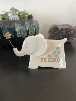 Be Kind elephant 