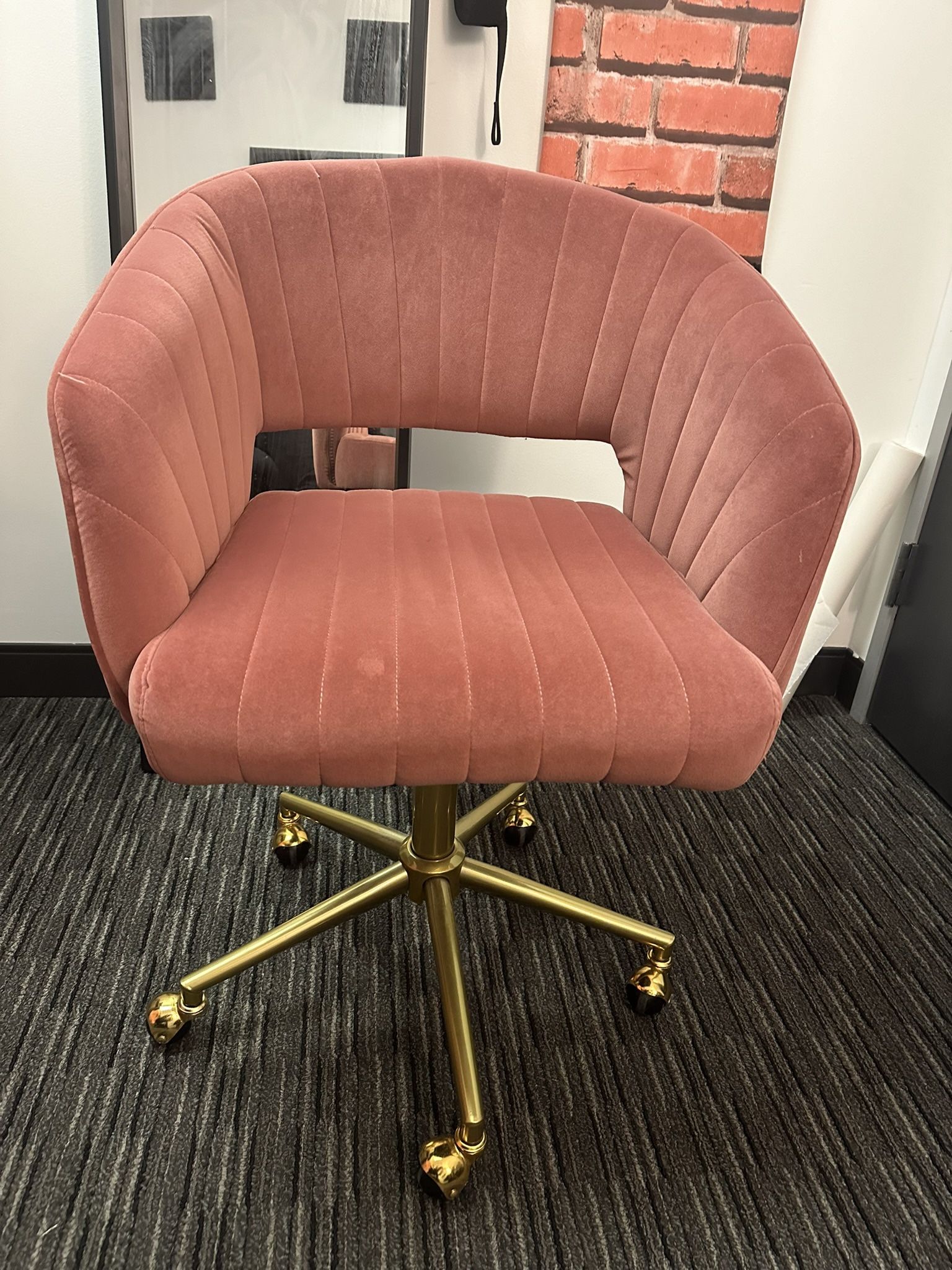 Rose Velvet Office Desk Chair, Upholstered Home Office Desk Chairs with Adjustable Swivel Wheels, Ergonomic Office Chair for Living Room, Bedroom, Of