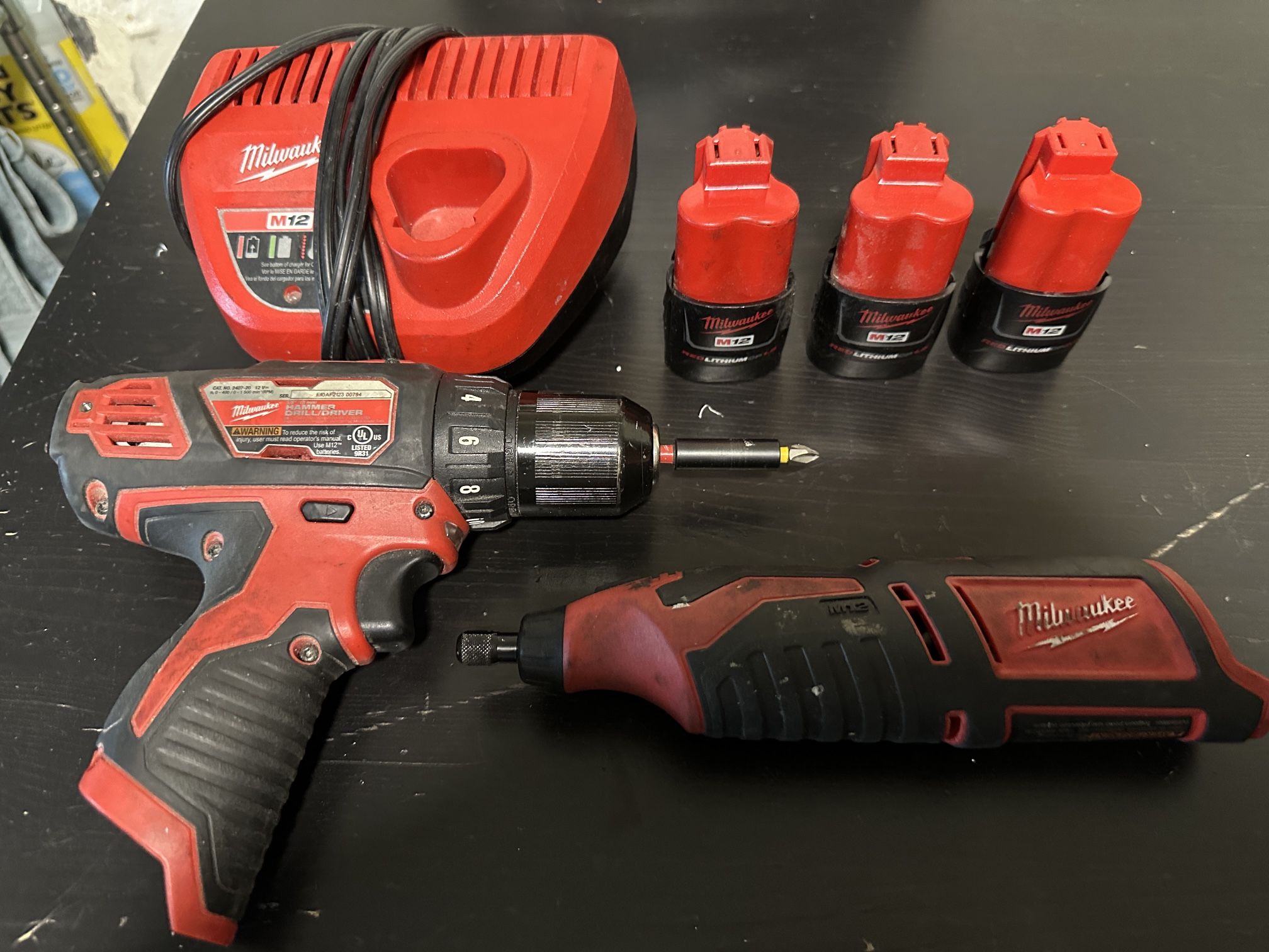Milwaukee M12 Drill And Oscillating Tool
