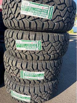 ππ¨Vendo set de llantas Lt 315 70 17 black royal R/T