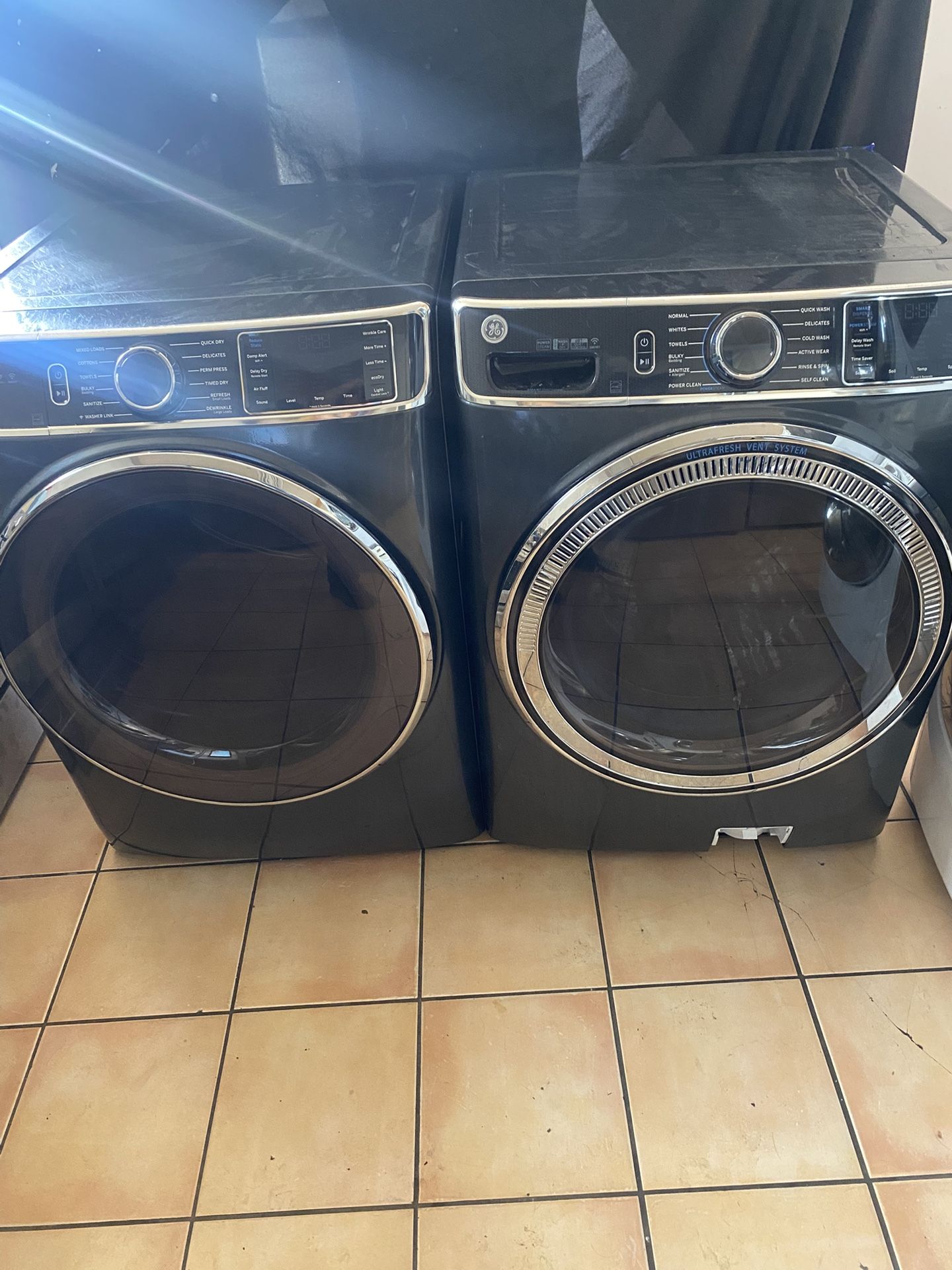 WASHER AND GAS DRYER SET
