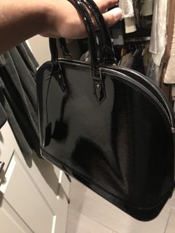 Louis Vuitton bag (immaculate)