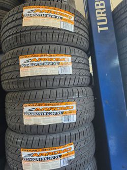 225 40 18 Arroyo Tires Con 50,000 millas de Garantía