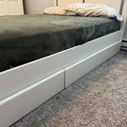 Queen bed frame 