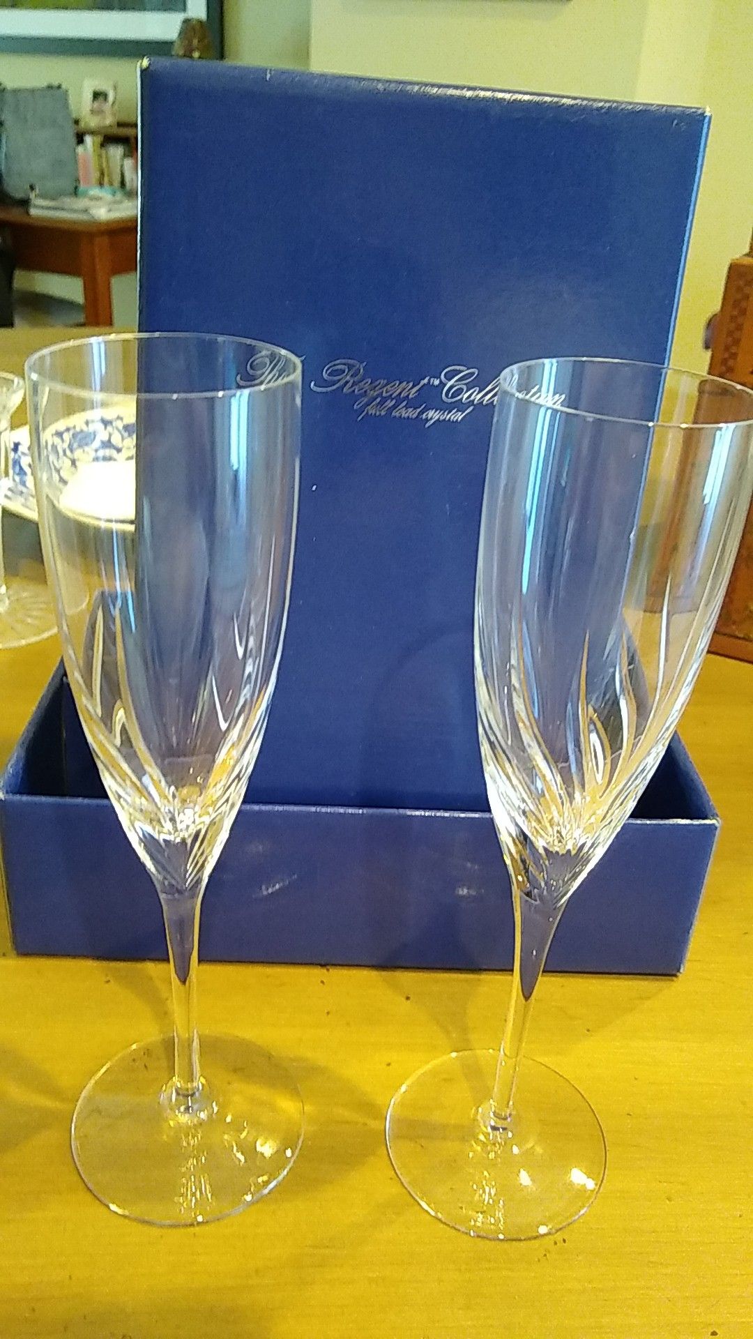 Swan lake champagne flutes