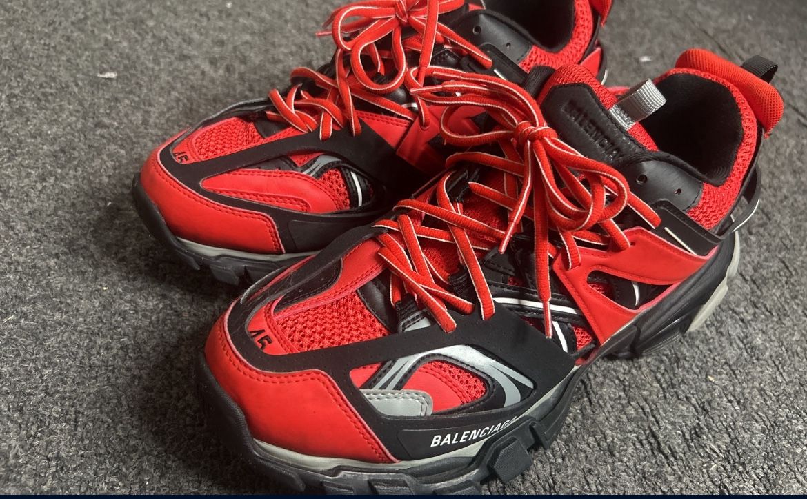 Balenciaga Tracks