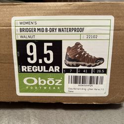 Knox Women’s Boots. 9.5