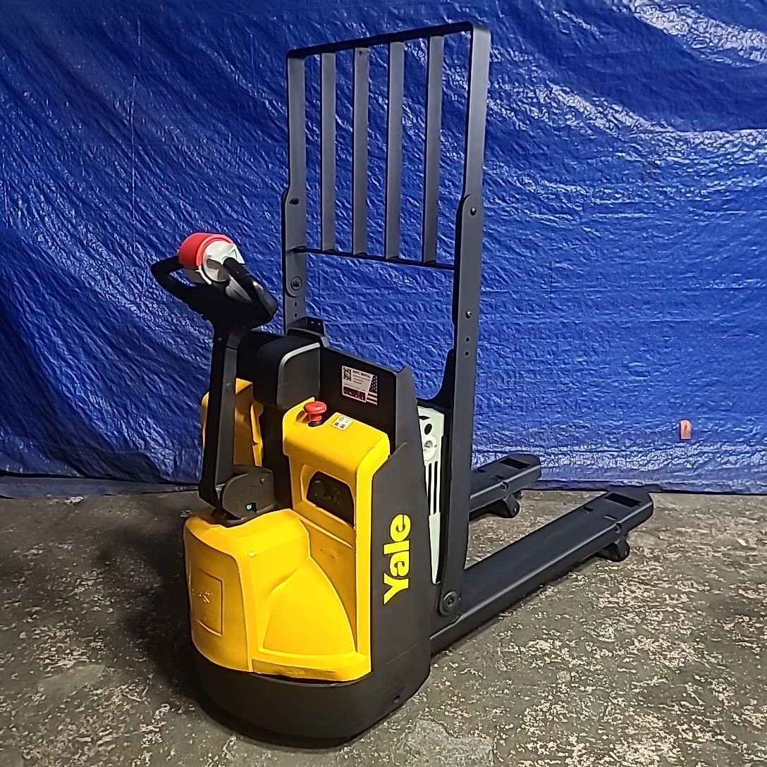 2016 Yale Electric Pallet Jack MPB045VG - 43