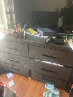 Full size bedroom set