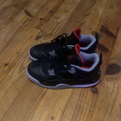 Jordan Bred 4s