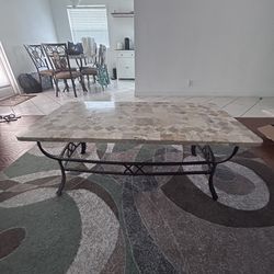 Coffee Table And End Tables W/ Lamp