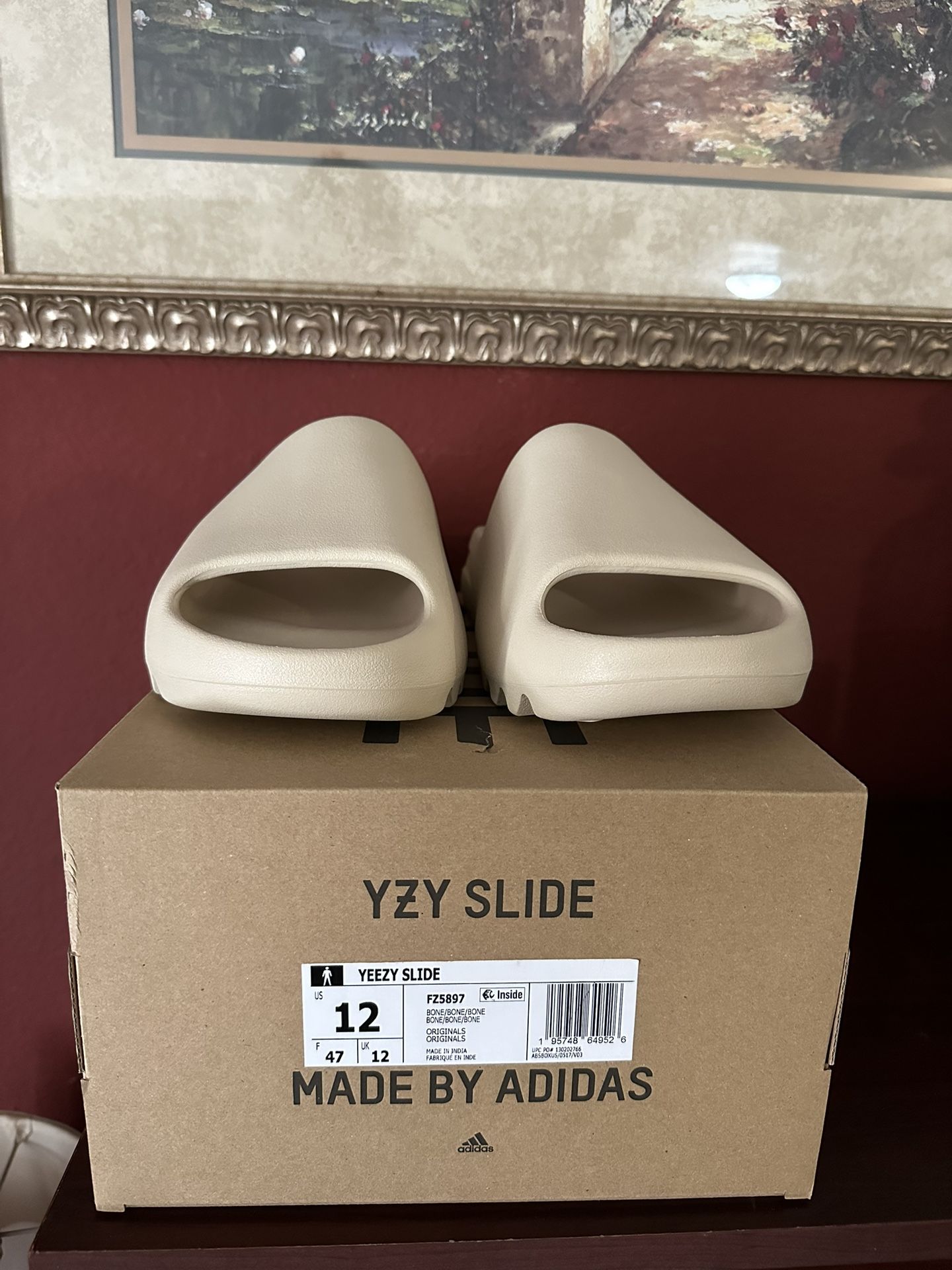 Yeezy Slide (Bone) Size 12 for Sale in Vista, CA - OfferUp