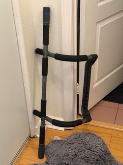 Pull up bar