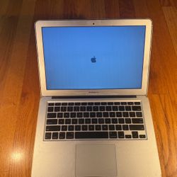MacBook Air 13in 256GB Excellent Condition