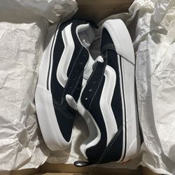 Knuskool Vans