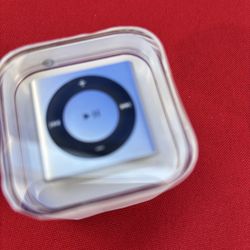 New factory sealed Apple iPod shuffle Space Gray 2GB