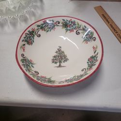 9 Inch Vintage Christmas Bowl
