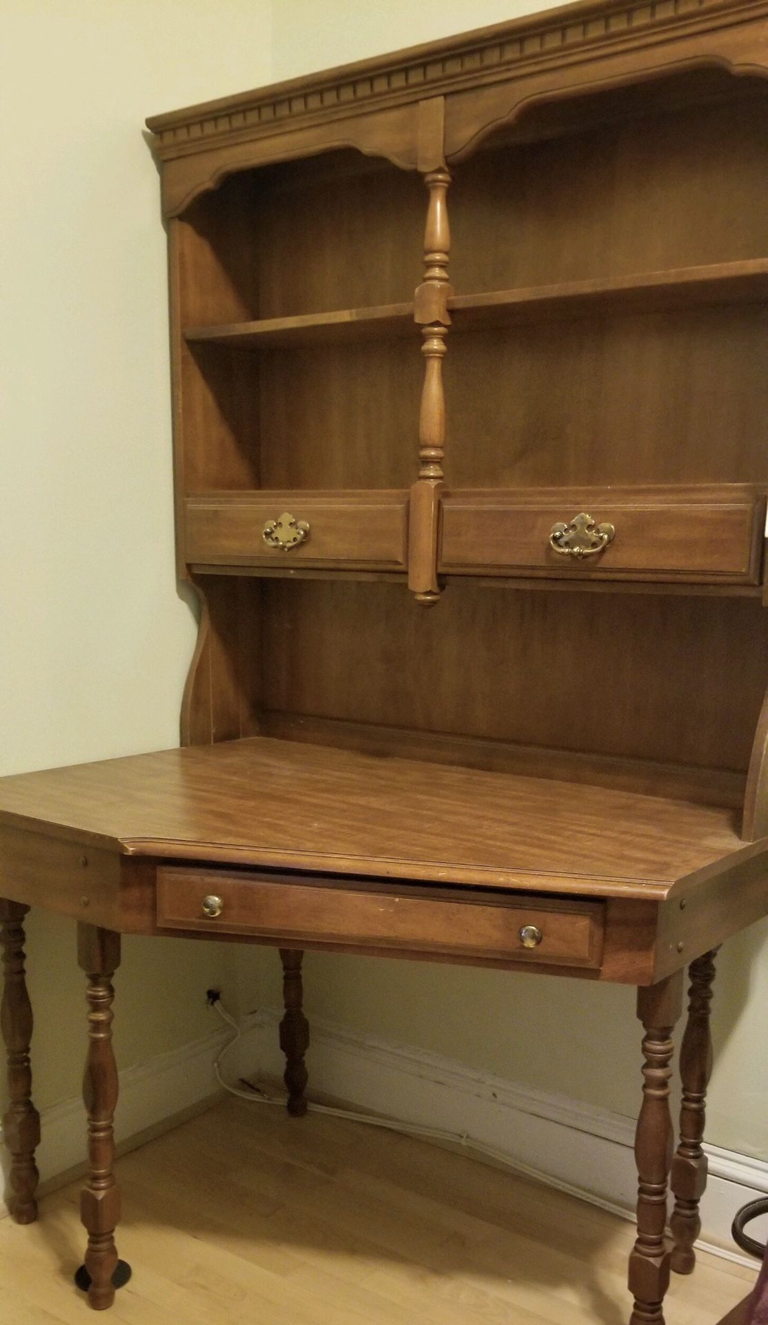 Reduced price: Antique maple corner desk