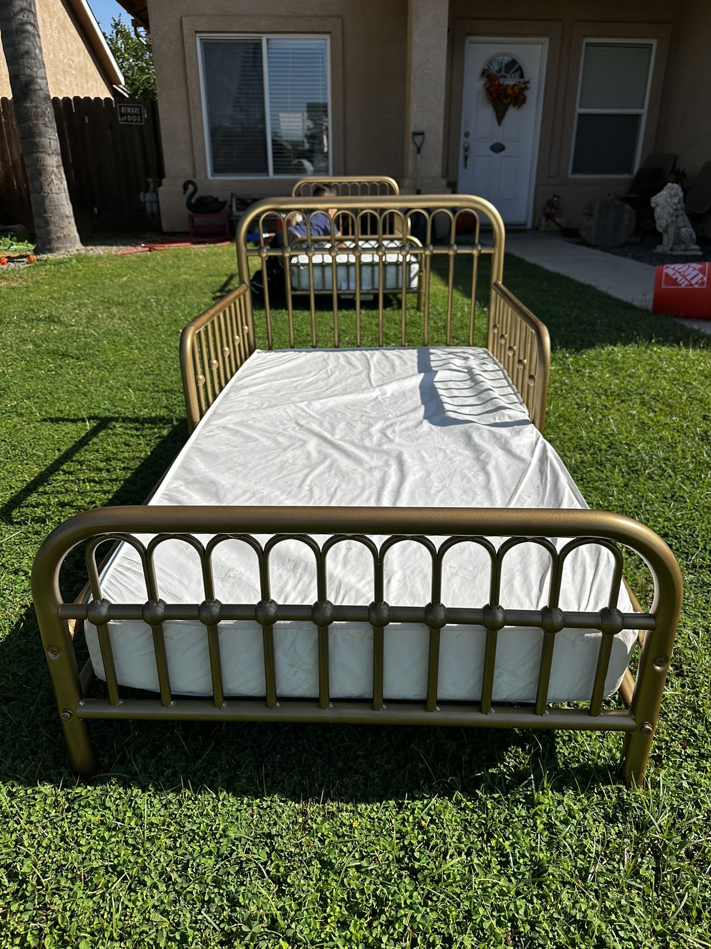 Toddler Bed 