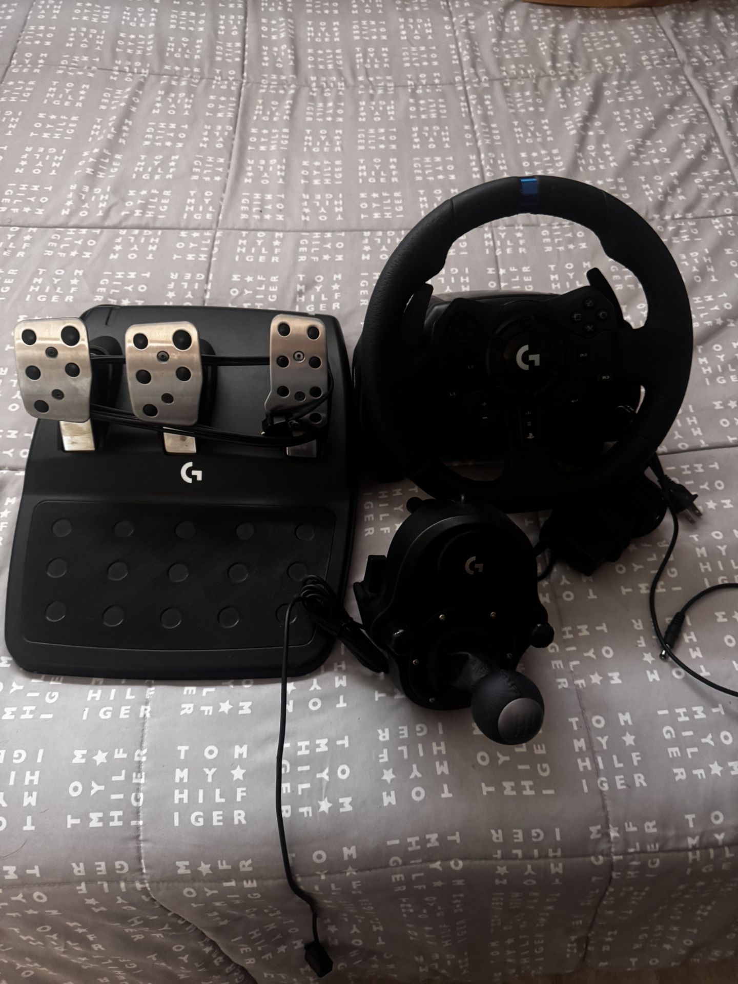 Logitech G923