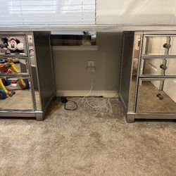 Pier 1 Hayworth Mirror Desk
