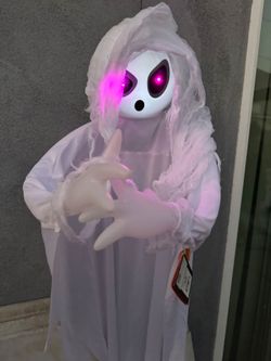 Halloween Decor Ghost Going Up and Down Lighed