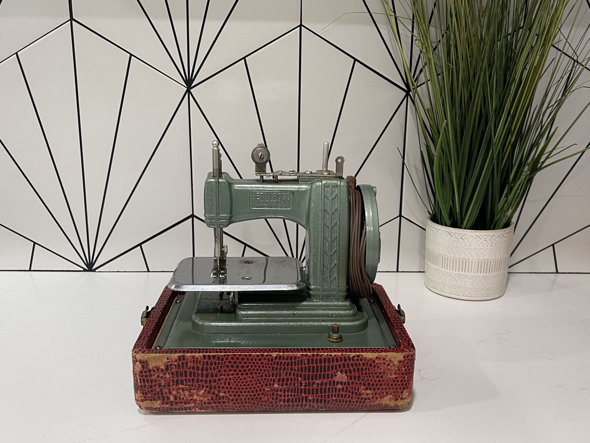 Betsy Ross Vintage Child’s Sewing Machine