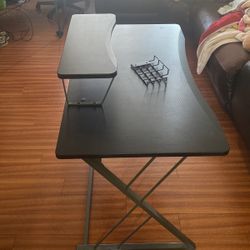 Carbon Fiber Gamer Table
