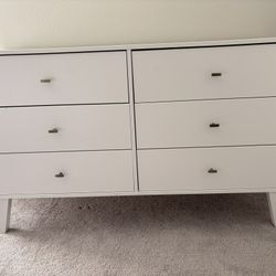 Dresser & Night Stand 