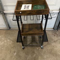 Organizer With Wheels