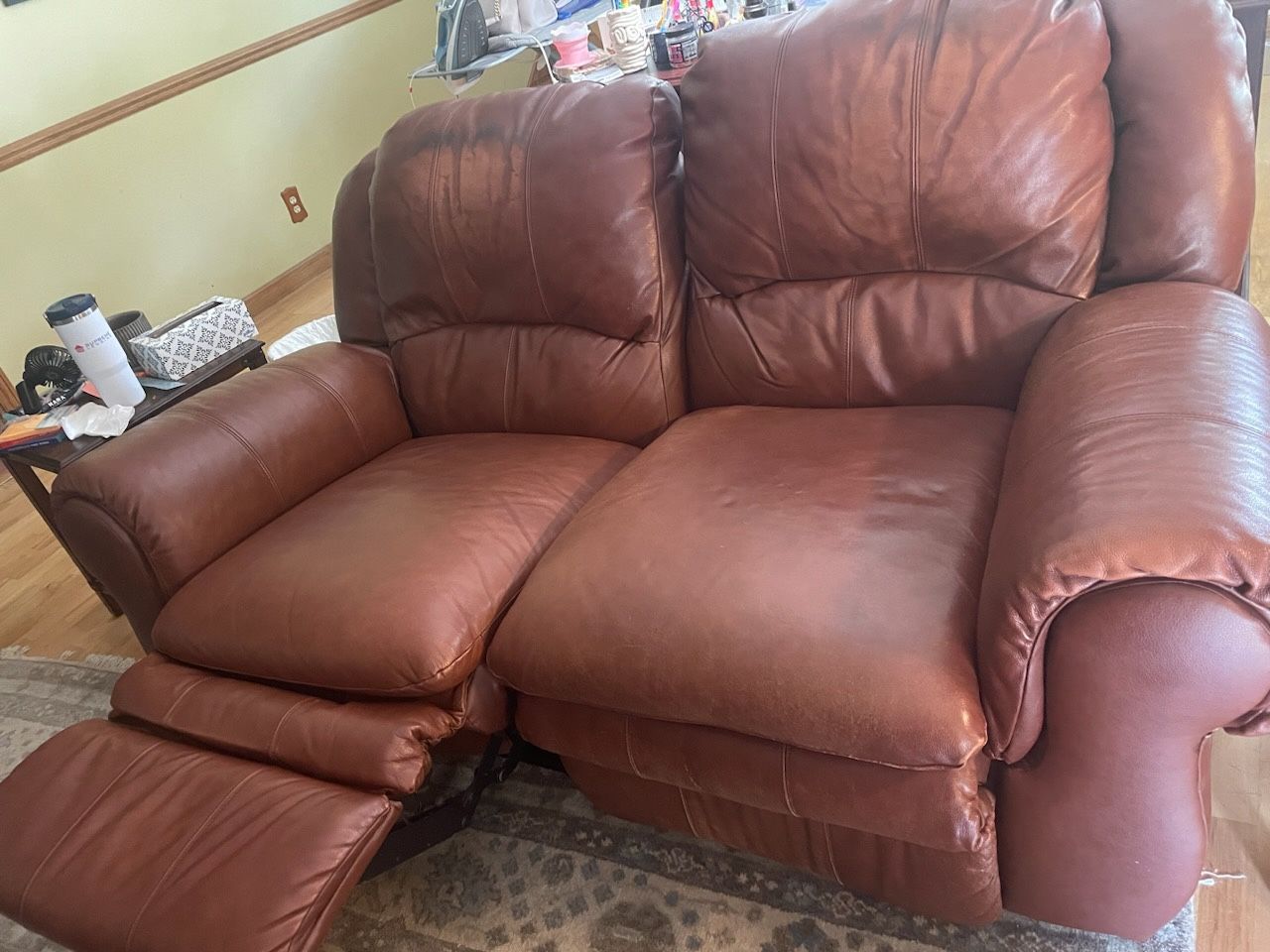 Leather Loveseat Couch Sofa Recliner NEED GONE