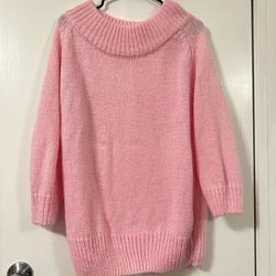 Slouchy neckline knit sweater