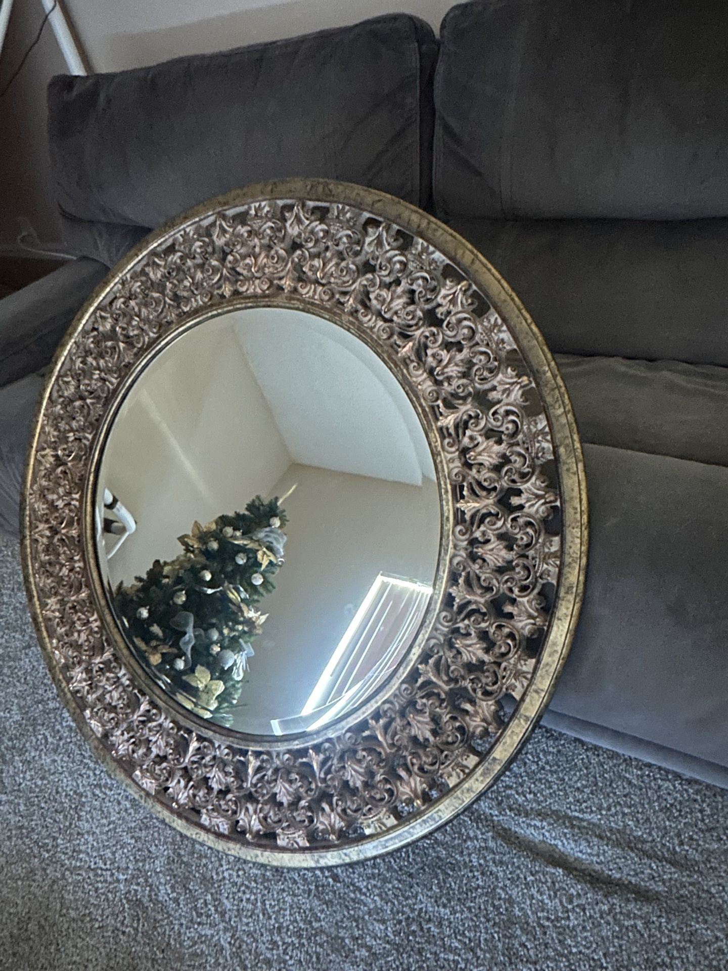 Ethan Allen Round Florentine Mirror
