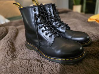 Dr. Martens 1460 Black Leather Boots, Men’s 9