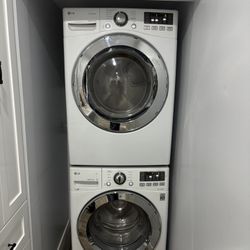 LG Washer And Dryer Gas Stackable 