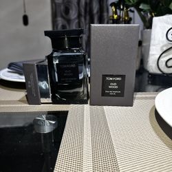 Tom Ford Oud Wood Eau de Parfum 100ml (authentic)