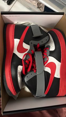 Red Nike Air Size 7