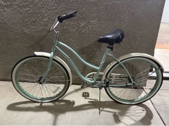 Mint Green Cruiser Bike – Needs Tune‑Up
